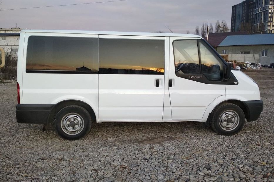 Продам Ford Transit пасс. 8+1. дв.2,2см.TDCI-150лс. 2006 года в Киеве