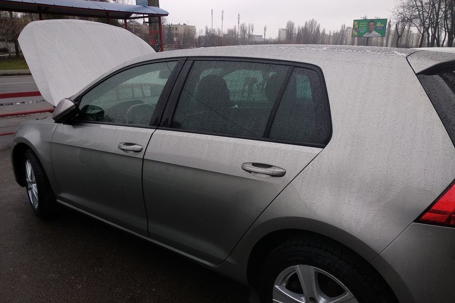 Продам Volkswagen Golf VII 2013 года в Киеве