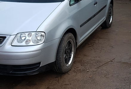 Продам Volkswagen Touran 2004 года в Черновцах