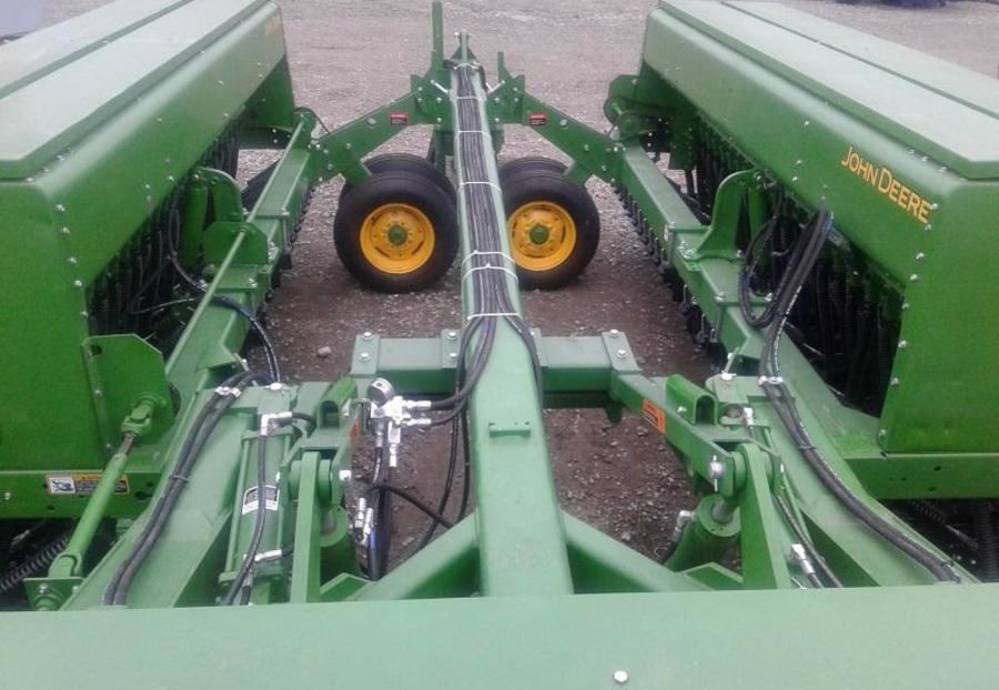 Продам Другое Другая Сеялка зерновая John Deere 455 2005 года в Днепре