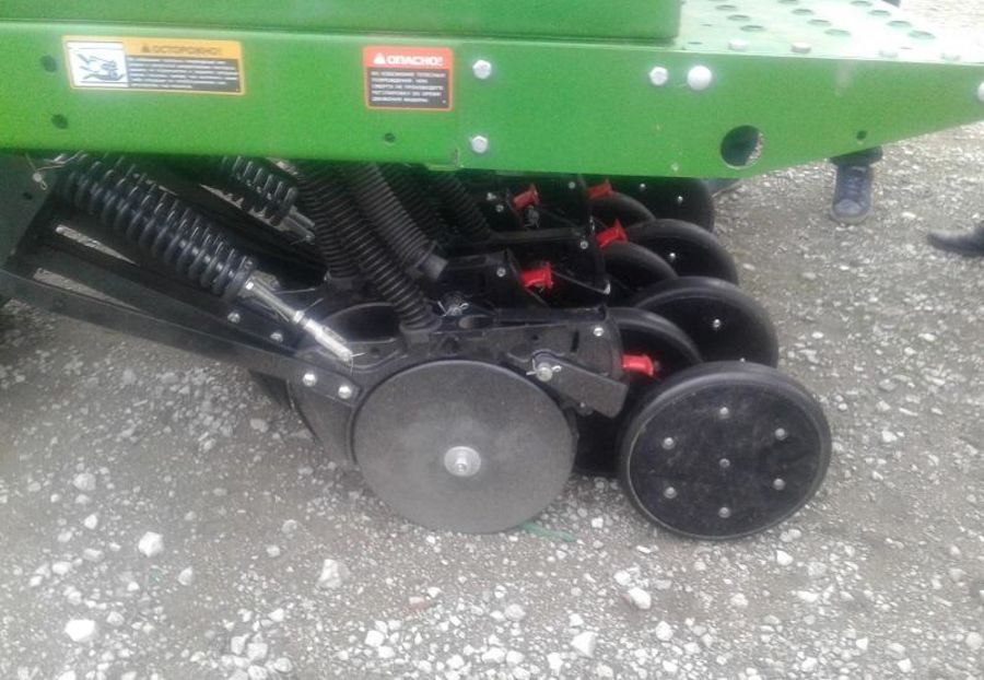 Продам Другое Другая Сеялка зерновая John Deere 455 2005 года в Днепре