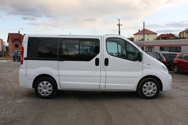 Продам Renault Trafic пасс. Оригінальний Свіжий 2009 года в Львове