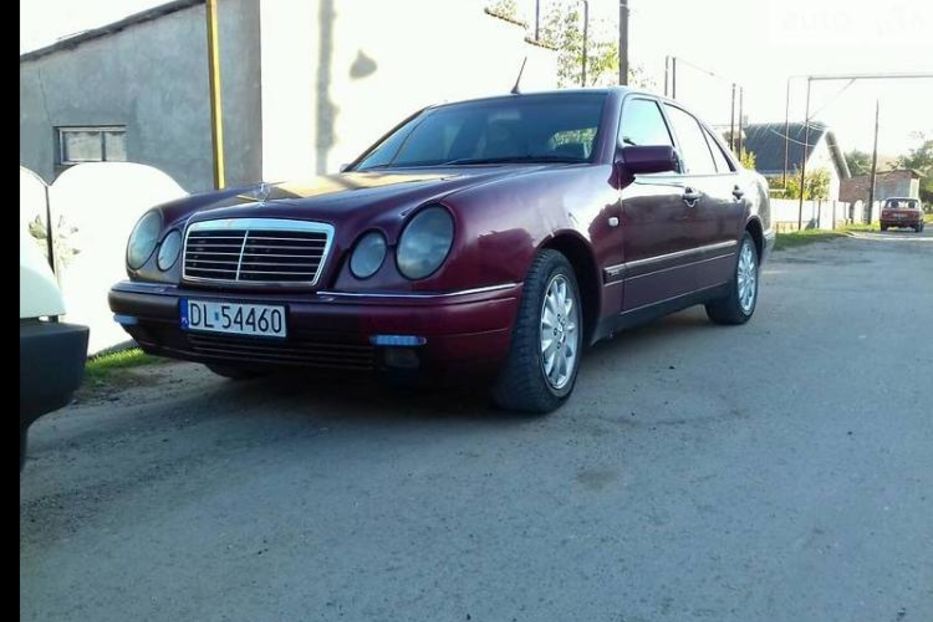 Продам Mercedes-Benz E-Class 1999 года в Ивано-Франковске