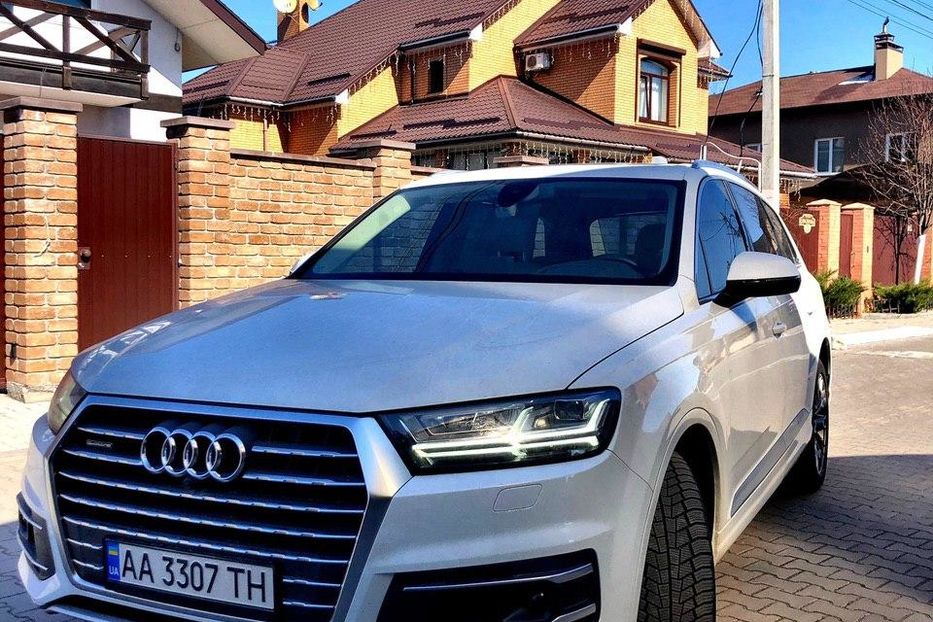 Продам Audi Q7 3.0 TFSI Tiptronic quattro (333л.с) 2016 года в Киеве