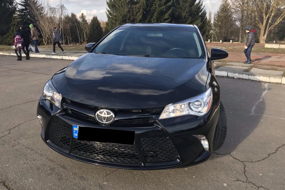 Продам Toyota Camry 2015 года в Ровно