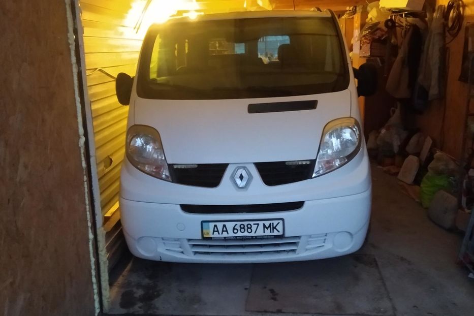 Продам Renault Trafic пасс. 2011 года в Киеве