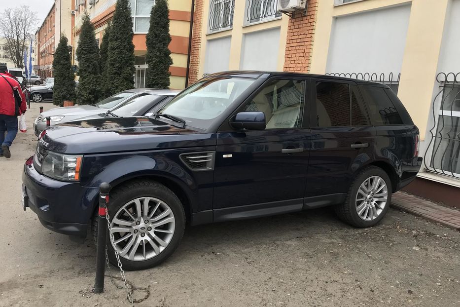 Продам Land Rover Range Rover Sport 2010 года в Киеве