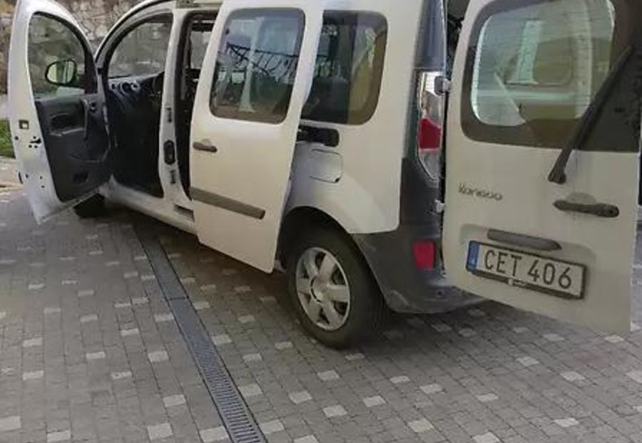 Продам Renault Kangoo пасс. 2014 года в Львове