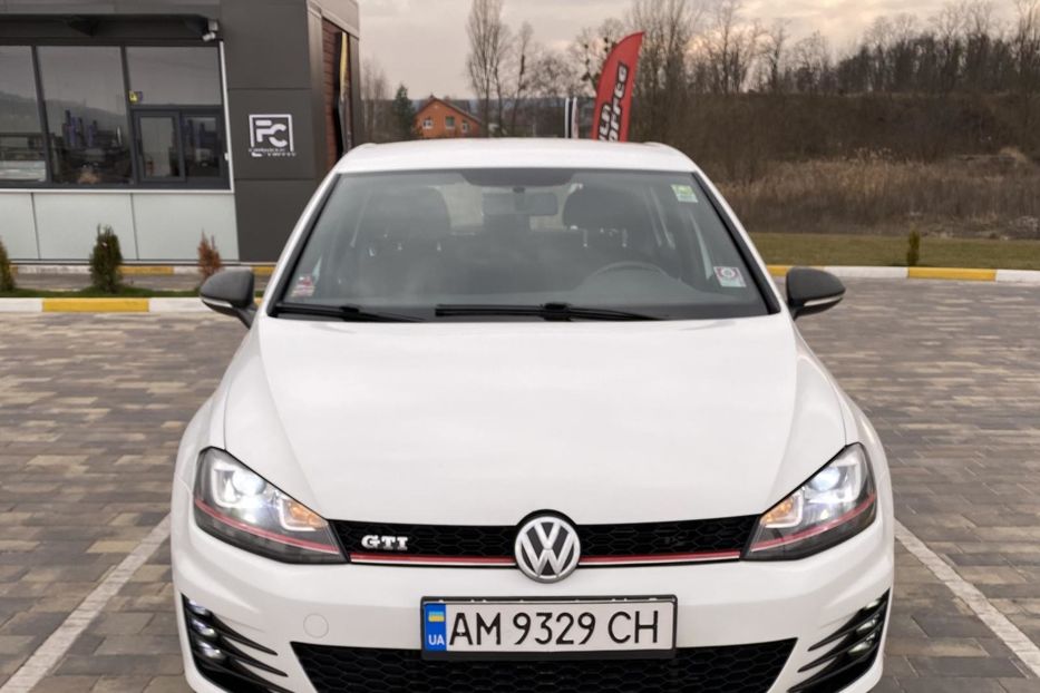 Продам Volkswagen Golf GTI GTI 2015 года в Киеве