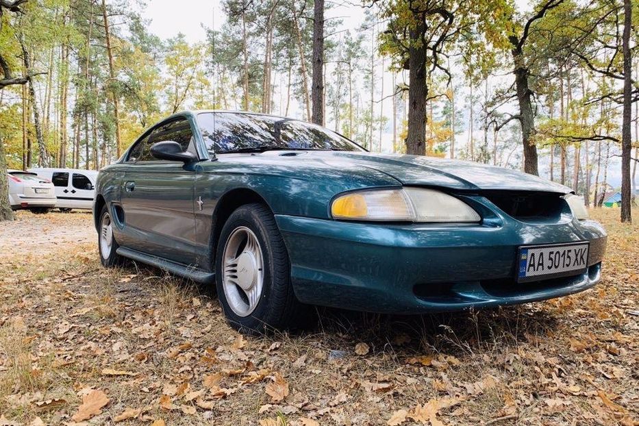 Продам Ford Mustang 3.8  1995 года в Киеве