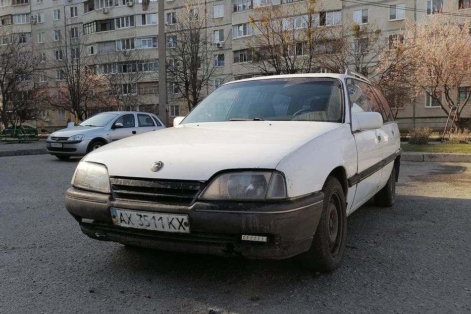 Продам Opel Omega 1988 года в Харькове