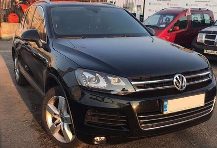 Продам Volkswagen Touareg 2011 года в Киеве