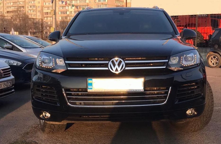 Продам Volkswagen Touareg 2011 года в Киеве