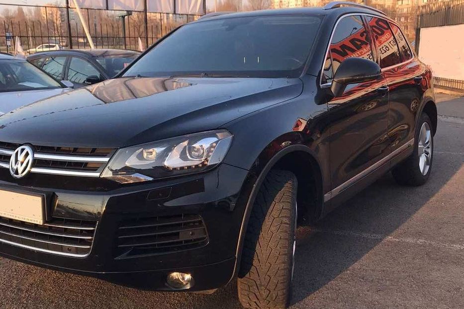 Продам Volkswagen Touareg 2011 года в Киеве