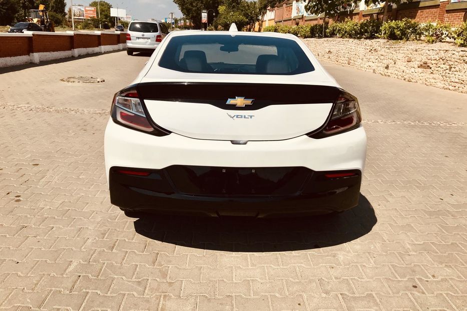 Продам Chevrolet Volt plug-in 2016 года в Одессе