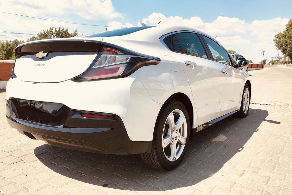 Продам Chevrolet Volt plug-in 2016 года в Одессе