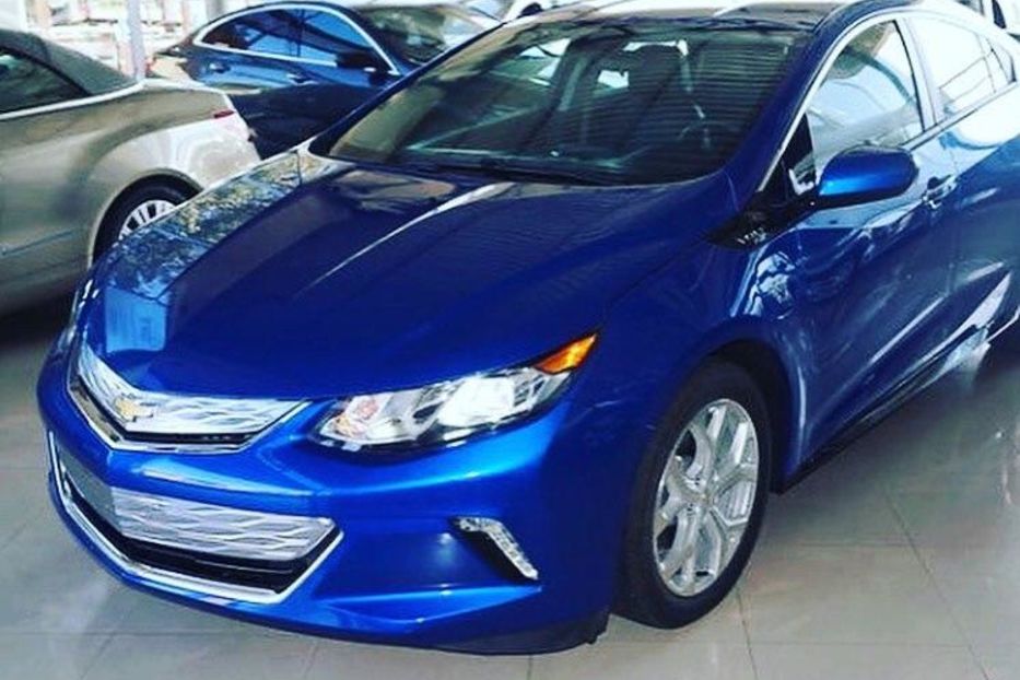 Продам Chevrolet Volt plug-in 2018 года в Одессе