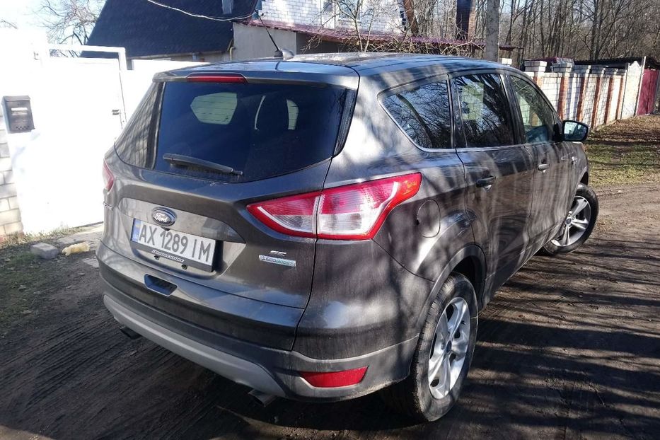 Продам Ford Escape Ford Escape 1.6 AT Eco Boost 2015 года в Харькове