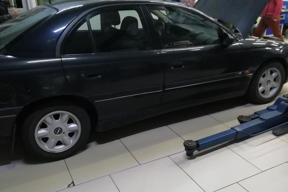 Продам Opel Omega B 1994 года в Киеве