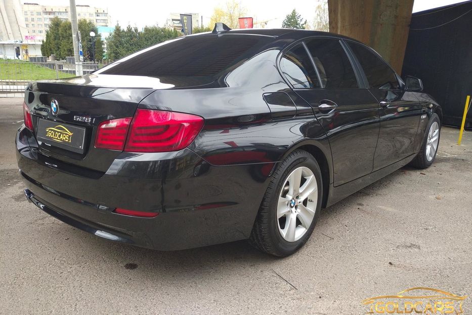 Продам BMW 528 528i xDrive AT (245 л.с.) 2011 года в Львове