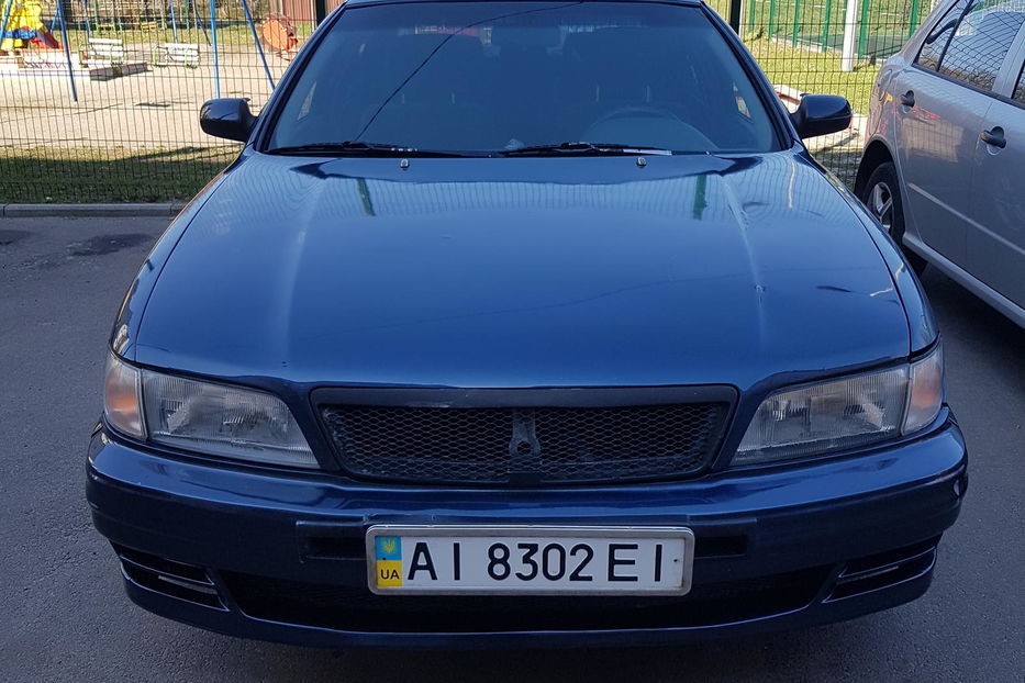 Продам Nissan Maxima 1998 года в Киеве