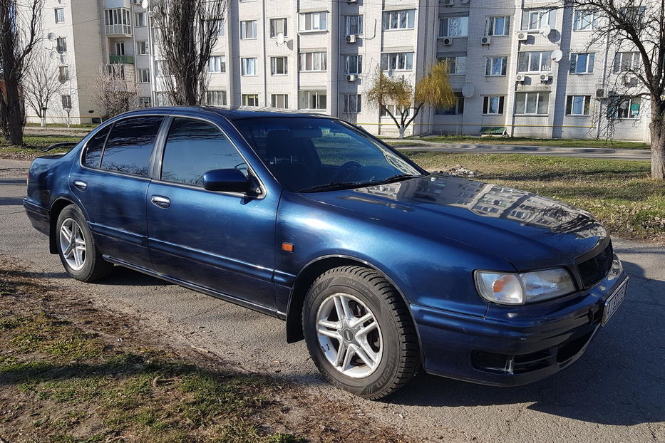 Продам Nissan Maxima 1998 года в Киеве