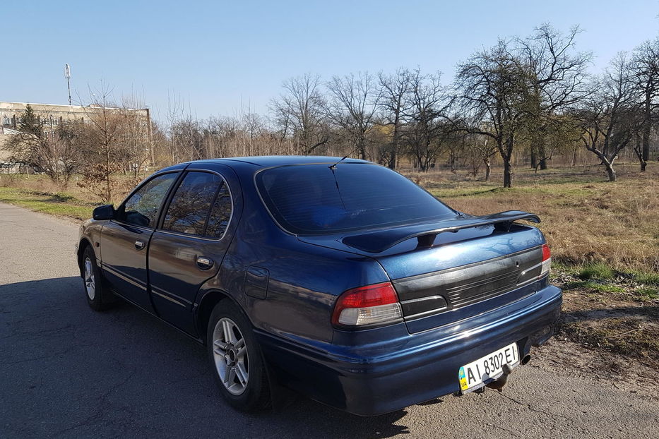 Продам Nissan Maxima 1998 года в Киеве