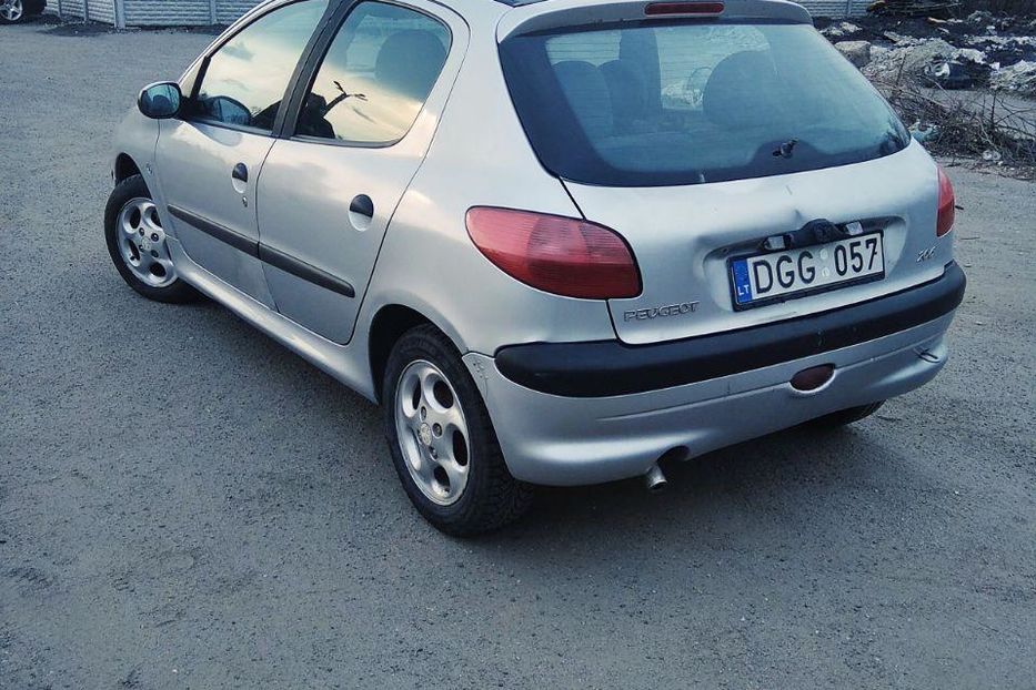 Продам Peugeot 206 2000 года в Харькове