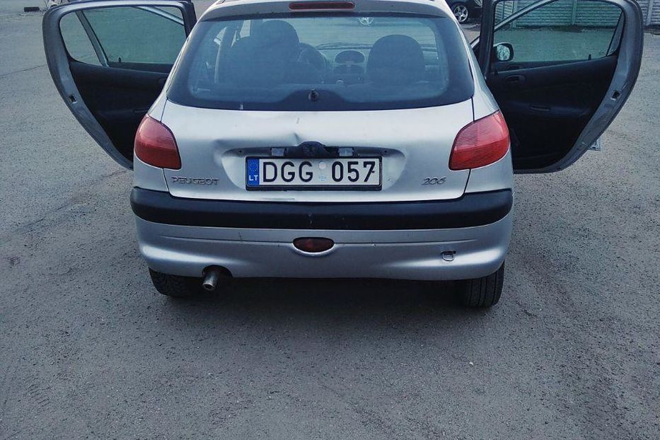 Продам Peugeot 206 2000 года в Харькове