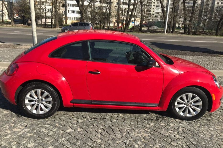 Продам Volkswagen Beetle 2014 года в Киеве