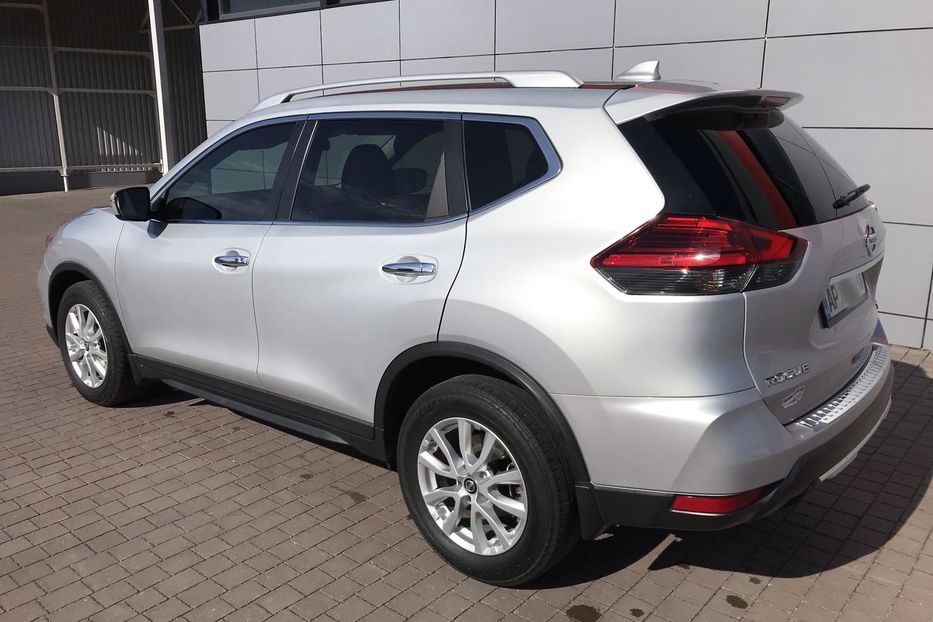 Продам Nissan Rogue SV 2017 года в Запорожье