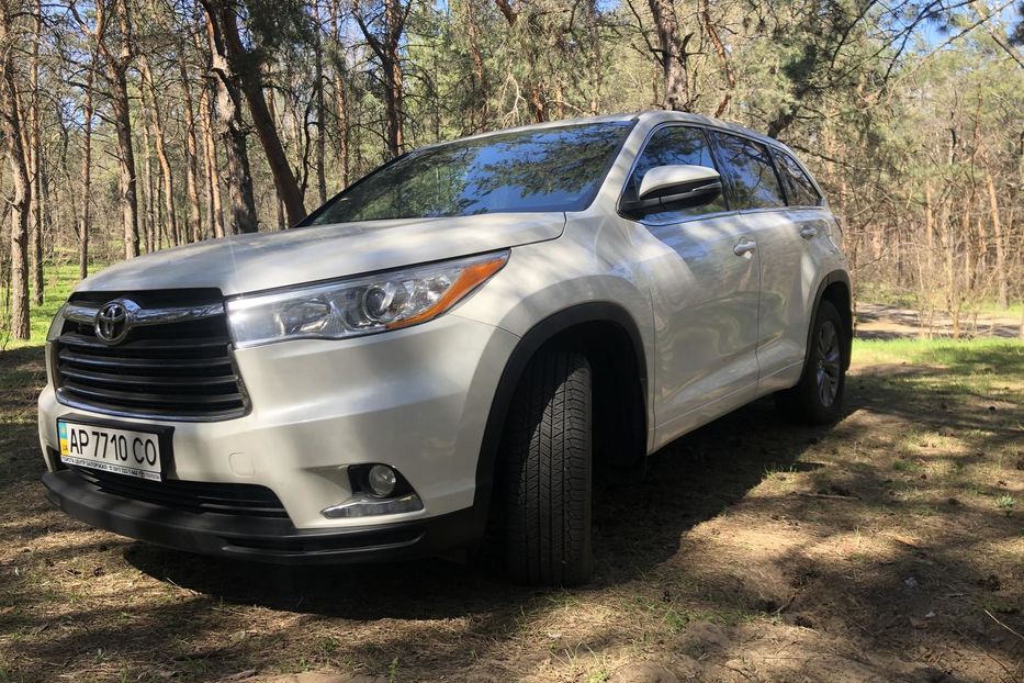 Продам Toyota Highlander V6 3.5 2014 года в Запорожье