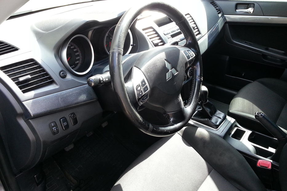 Продам Mitsubishi Lancer X Intens 2008 года в Харькове