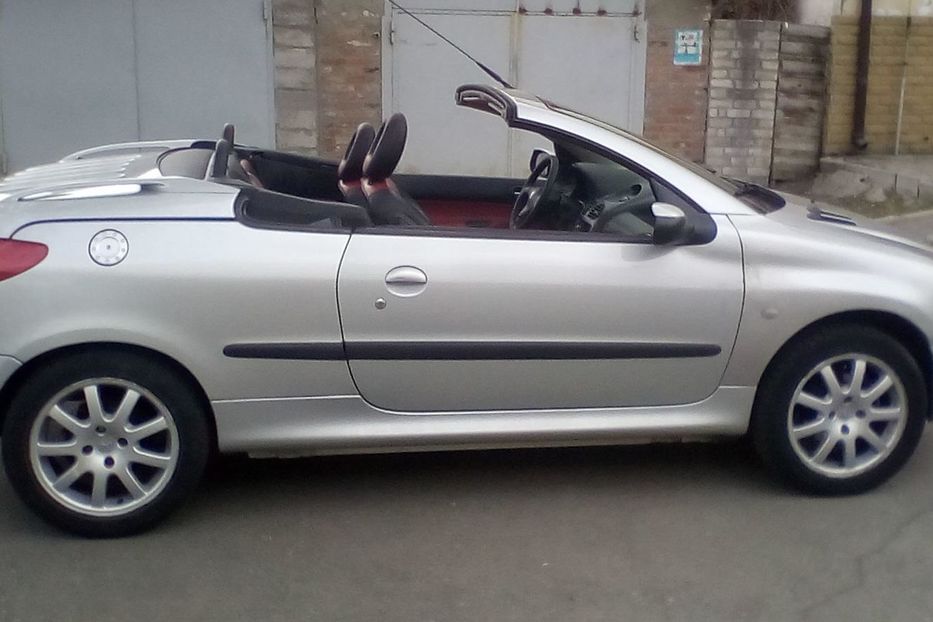 Продам Peugeot 206 206 сс 2002 года в Харькове