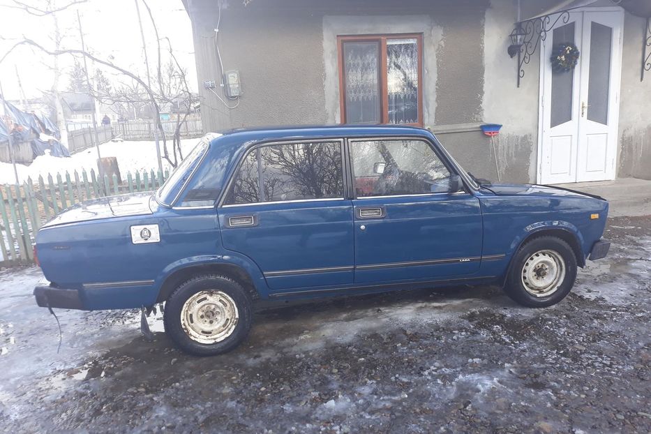 Продам ВАЗ 2105 1500 1994 года в Черновцах