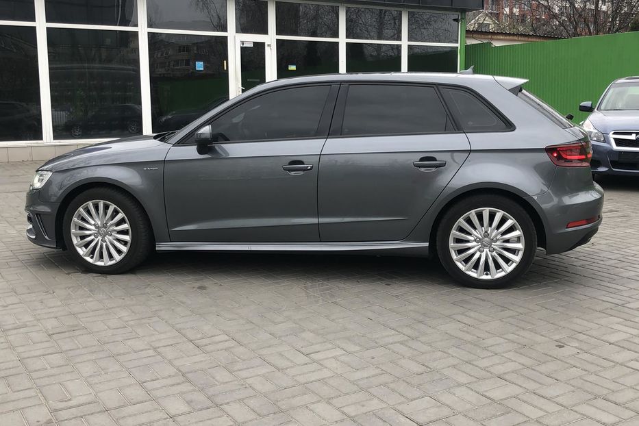 Продам Audi A3 E-tron 2016 года в Одессе