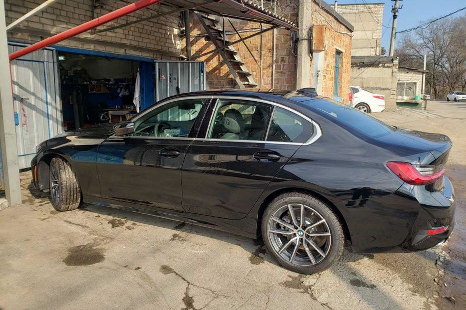 Продам BMW 330 G20 2019 года в Днепре