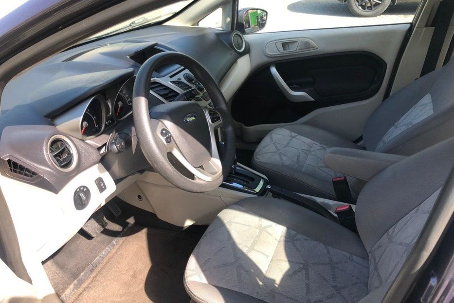 Продам Ford Fiesta 2012 года в Одессе