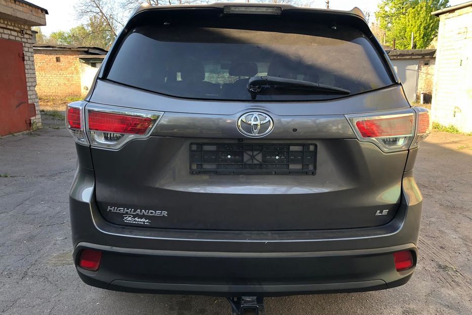 Продам Toyota Highlander Le 2018 года в Харькове