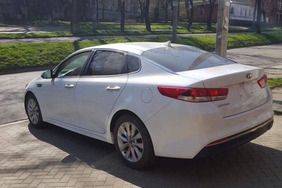 Продам Kia Optima lx 2017 года в Харькове