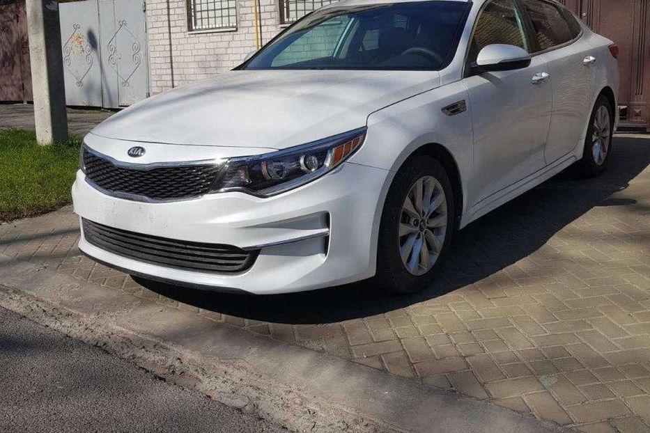 Продам Kia Optima lx 2017 года в Харькове