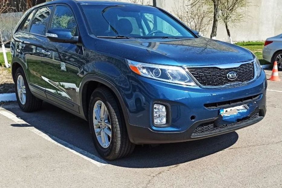 Продам Kia Sorento 2015 2014 года в Киеве