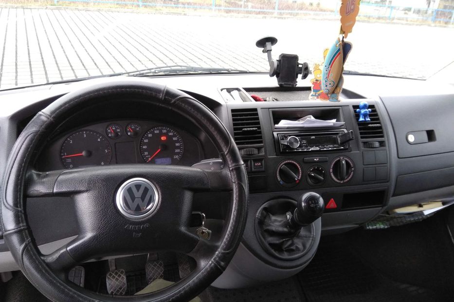 Продам Volkswagen T5 (Transporter) пасс. 2005 года в г. Свалява, Закарпатская область