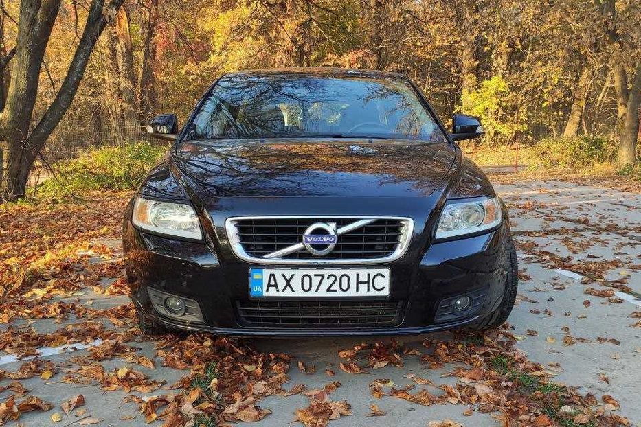 Продам Volvo V50 2011 года в Харькове