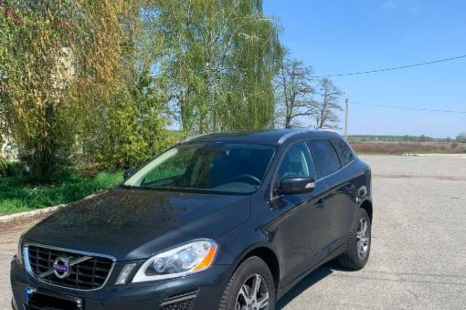 Продам Volvo XC60 D5 AWD - SUMMUN  2012 года в Киеве