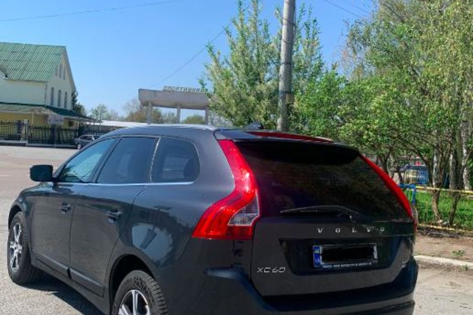 Продам Volvo XC60 D5 AWD - SUMMUN  2012 года в Киеве