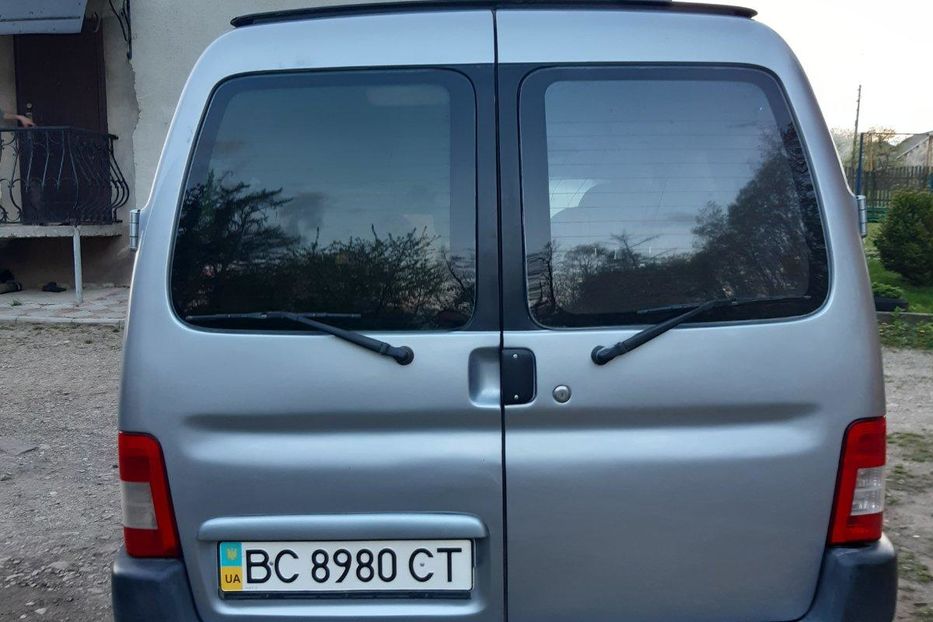 Продам Peugeot Partner пасс. 2004 года в Львове