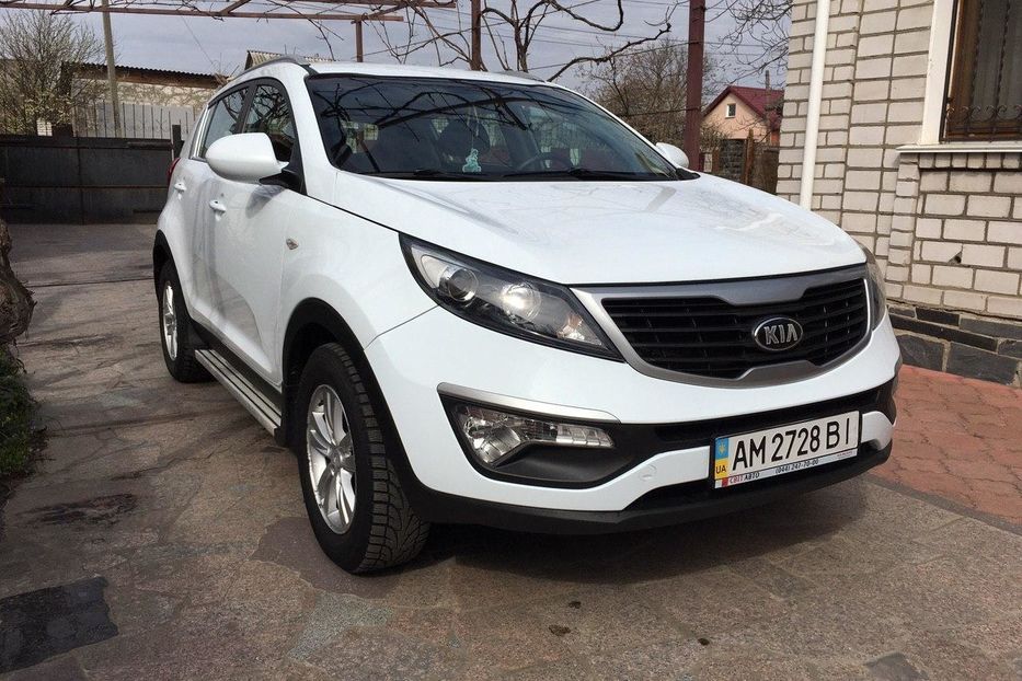 Продам Kia Sportage 1.7 TD MT  2012 года в Киеве