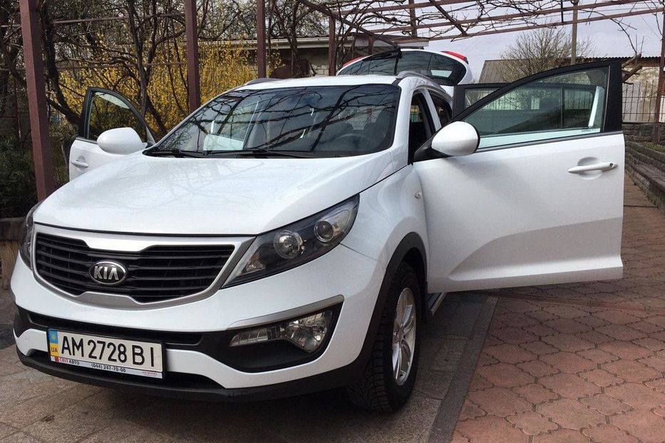 Продам Kia Sportage 1.7 TD MT  2012 года в Киеве