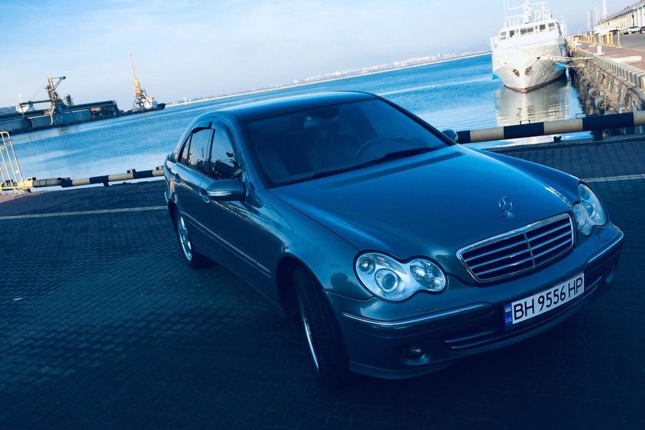 Продам Mercedes-Benz C-Class 2004 года в Одессе